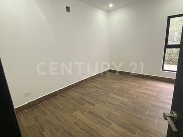 CASA EN VENTA EN CUMBRES ELITE PREMIER EN GARCIA FRACC. PIRINEOS