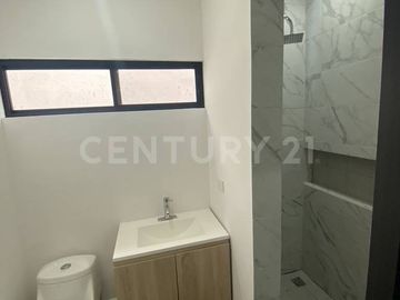 CASA EN VENTA EN CUMBRES ELITE PREMIER EN GARCIA FRACC. PIRINEOS