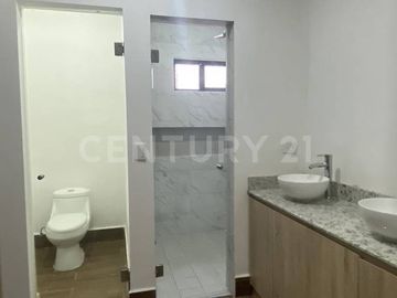 CASA EN VENTA EN CUMBRES ELITE PREMIER EN GARCIA FRACC. PIRINEOS