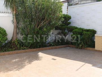 CASA EN VENTA EN COL. VISTA HERMOSA EN MONTERREY