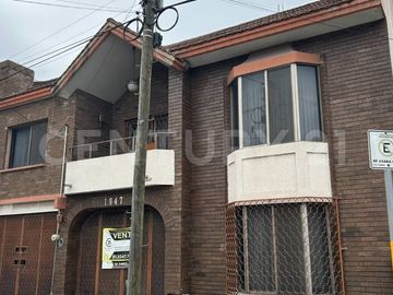 CASA EN VENTA EN COL. MITRAS CENTRO EN MONTERREY