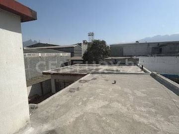 CASA EN VENTA EN COL. TALLERES EN MONTERREY