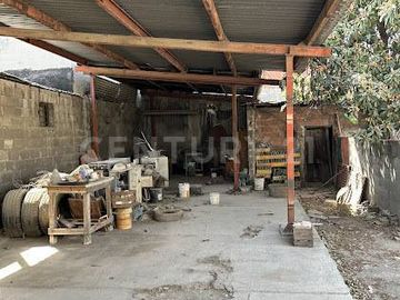 CASA EN VENTA EN COL. TALLERES EN MONTERREY