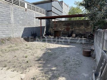 CASA EN VENTA EN COL. TALLERES EN MONTERREY
