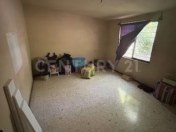 CASA EN VENTA EN COL. TALLERES EN MONTERREY