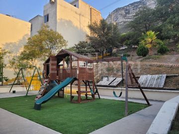 CASA EN VENTA EN SANTA CATARINA NUEVO LEON