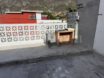CASA EN VENTA EN COL. SAN MARTIN EN MONTERREY