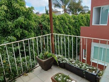 VENTA DE CASA EN FRACCIONAMIENTO EN CHOLULA. PUEBLA MUY CERCA DE UDLAP