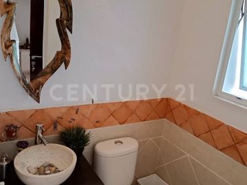 VENTA DE CASA EN FRACCIONAMIENTO EN CHOLULA. PUEBLA MUY CERCA DE UDLAP