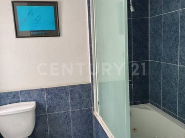 VENTA DE CASA EN FRACCIONAMIENTO EN CHOLULA. PUEBLA MUY CERCA DE UDLAP