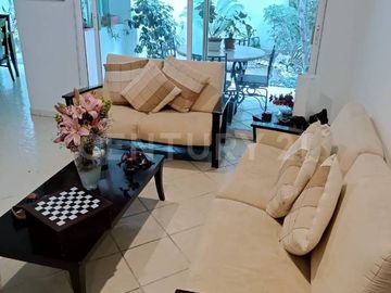 VENTA DE CASA EN FRACCIONAMIENTO EN CHOLULA. PUEBLA MUY CERCA DE UDLAP