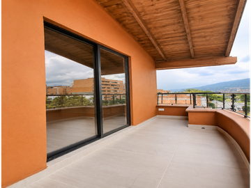 Apartamento en Venta en Laureles San Joaquín | 4 Habitaciones