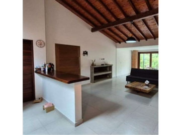 CASA EN VENTA SECTOR LA LEONA, RETIRO - ANT.