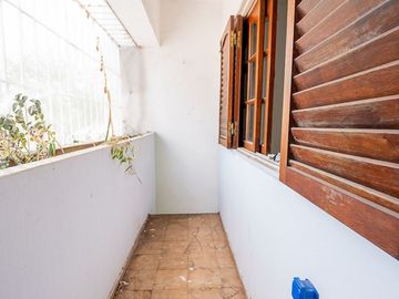 LOCAL COMERCIAL EN VENTA FISHERTON + 3 DEPTOS