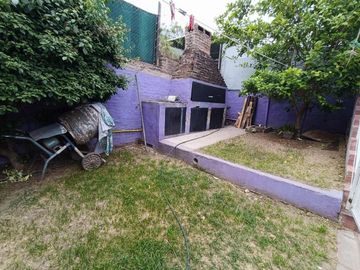 VENTA DOS CASAS DE 3 DORMITORIOS COCHERA B PARQUE
