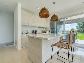 EXCELENTE  CASA  EN HARAS DEL SOL PILAR
