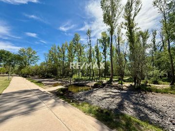 Casa 2 dormitorios en venta B° Costa Río