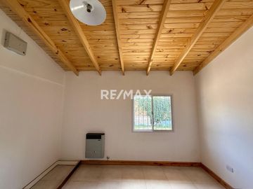 Casa 2 dormitorios en venta B° Costa Río