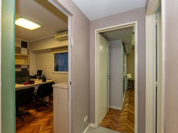 OFICINA EN VENTA EN TRIBUNALES