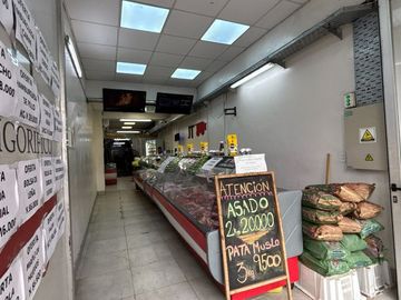 Venta Local comercial con oficina en Monserrat