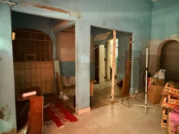 Venta PH 5 amb. Almagro con local a refaccionar.