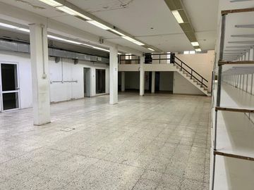 ALQUILER DE LOCAL COMERCIAL/DEPOSITOS/OFICINAS