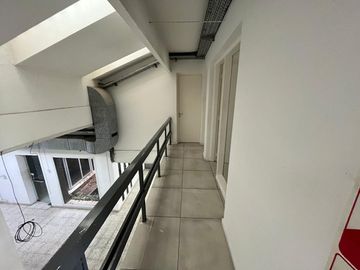 ALQUILER DE LOCAL COMERCIAL/DEPOSITOS/OFICINAS