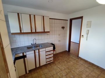 VENTA 4 AMB 2 BAÑOS LIVING 3 HAB CON PLACARD