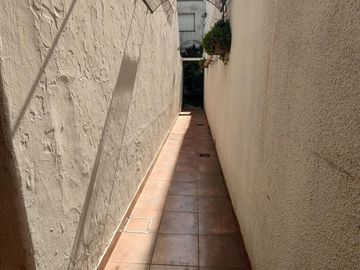VENTA PH SIN EXPENSAS 4 DORMITORIOS COCHERA JARDIN