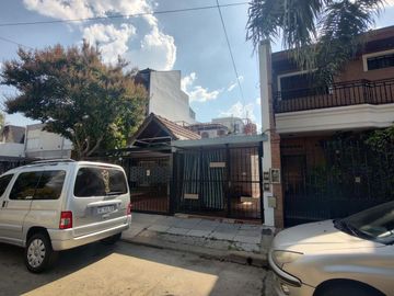 VENTA PH SIN EXPENSAS 4 DORMITORIOS COCHERA JARDIN
