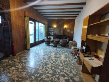VENTA PH SIN EXPENSAS 4 DORMITORIOS COCHERA JARDIN