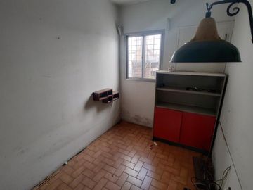 VENTA PH SIN EXPENSAS 4 DORMITORIOS COCHERA JARDIN