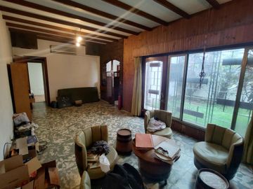 VENTA PH SIN EXPENSAS 4 DORMITORIOS COCHERA JARDIN