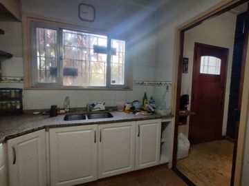 VENTA PH SIN EXPENSAS 4 DORMITORIOS COCHERA JARDIN