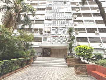 Venta Departamento 3 ambientes Flores - Luminoso