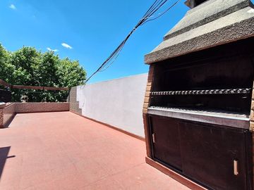 VENTA PH DE 3 AMB CON TERRAZA. LANÚS. APTO CREDITO