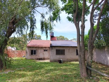 Venta casa 3 ambientes a reciclar Ba Sta Celina