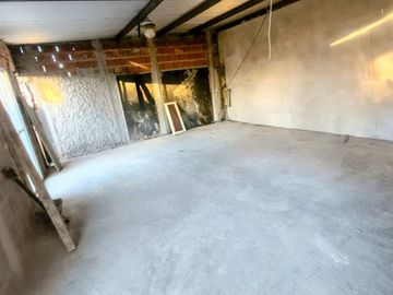 VENTA CASA LOTE DE 425 MTR MONOAMB PILETA QUINCHO