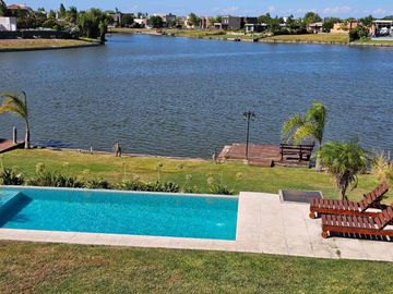 VENTA CASA 4 AMB A LA LAGUNA SAN SEBASTIAN AREA 10