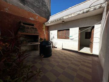VENTA DE CASA PELLEGRINI Y ROCA