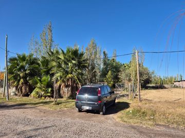 VENTA CASA QUINTA CON PILETA Y QUINCHO. Guaymallén