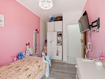 Venta casa en Lomas de Zamora, 4 amb. patio/coch.