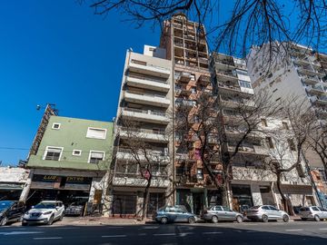 VENTA DEPARTAMENTO 2 AMB  SAN TELMO LUMINOSO
