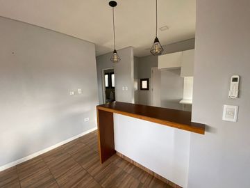 Casa 2 habitaciones en alquiler Lomas de Russell