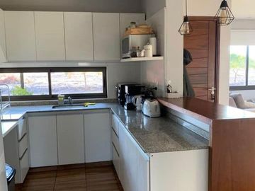 Casa 2 habitaciones en alquiler Lomas de Russell