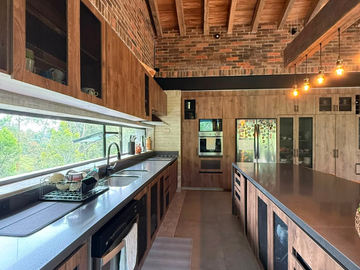 EXCLUSIVA CASA INDEPENDIENTE EN RENTA, RIONEGRO