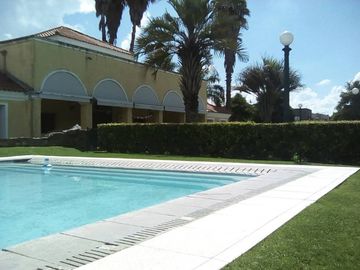 CASA VENTA PILAR BARRIO CERRADO VILLA OLIVOS