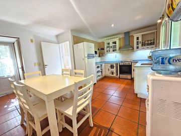 CASA VENTA PILAR BARRIO CERRADO VILLA OLIVOS