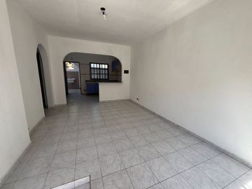 VENTA CASA MULTIFAMI 5 AMBIENTES LOMAS DEL MIRADOR