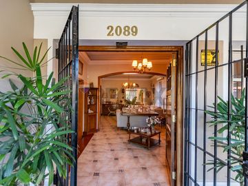 Imponente Casa en Castelar 4 ambientes